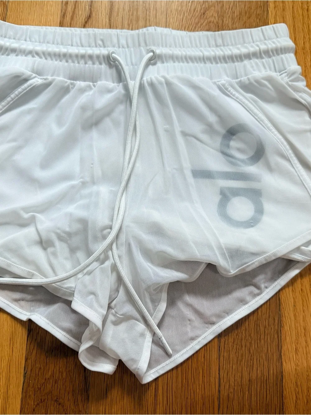 Alo yoga Ambience Mesh Overlay Shorta